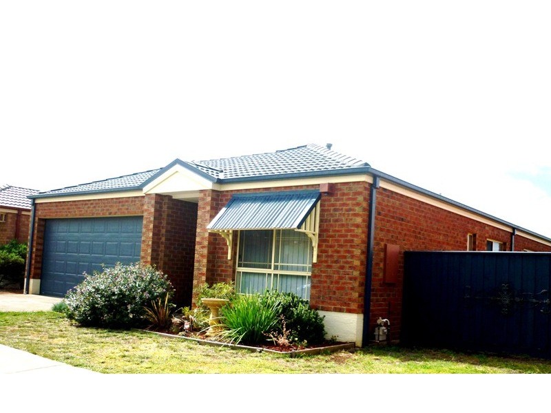 42 Caitlyn Drive, Melton West VIC 3337