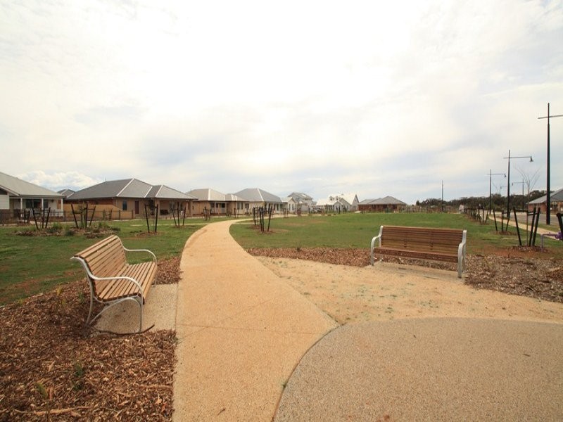 Lot 10097 Lancefield Circuit, Eynesbury VIC 3338