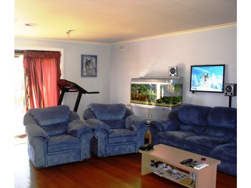 7 Bass Court, Melton South VIC 3338