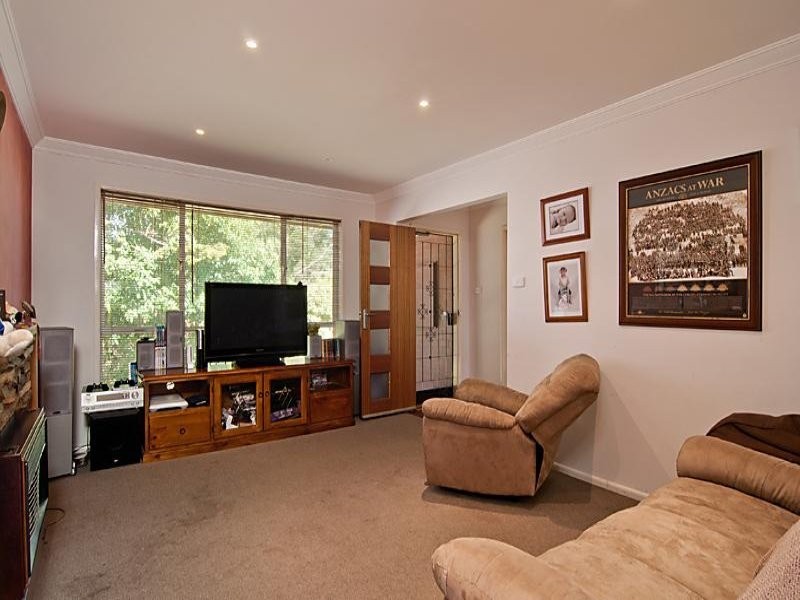 2 Quail Crescent, Melton VIC 3337