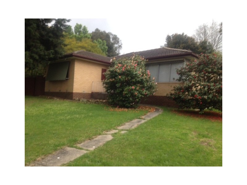 2 Catalina Court, Frankston VIC 3199