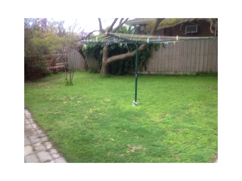 2 Catalina Court, Frankston VIC 3199