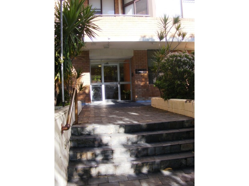 Brighton-le-sands NSW 2216