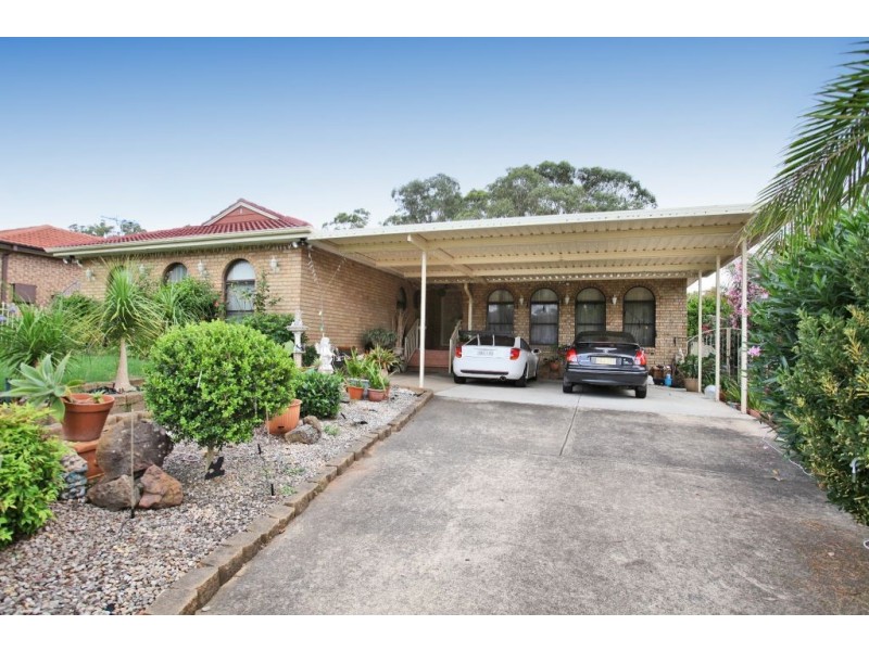 4 Cranberry Street, Macquarie Fields NSW 2564
