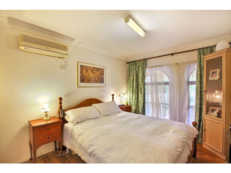 4 Cranberry Street, Macquarie Fields NSW 2564