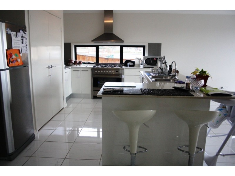 18 Perisher Cct, Minto NSW 2566