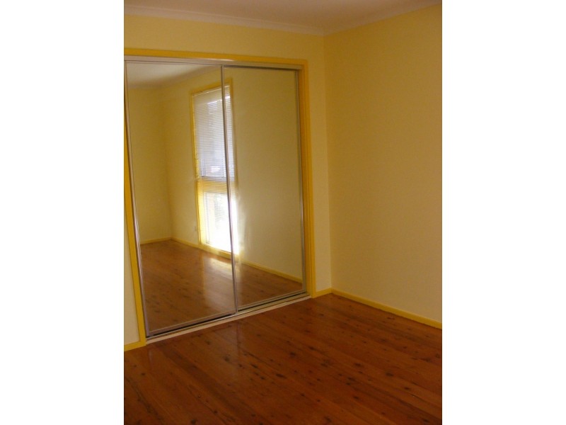 7 Lotus Place, Macquarie Fields NSW 2564