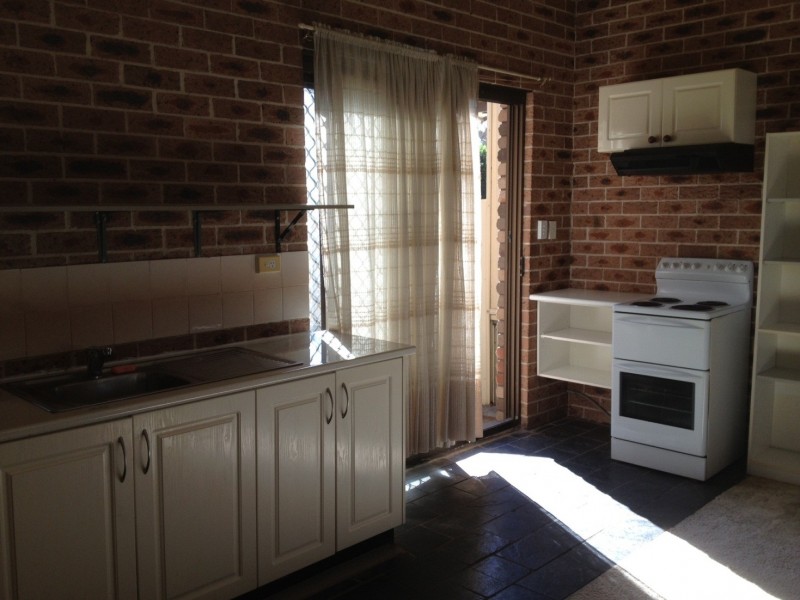 9b Kintyre Place, St Andrews NSW 2566