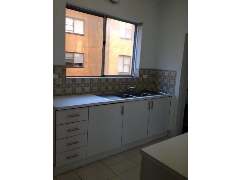 Brighton-le-sands NSW 2216