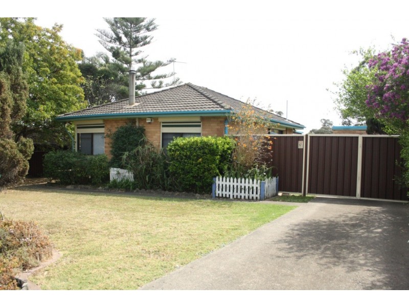 2 Benham, Minto NSW 2566