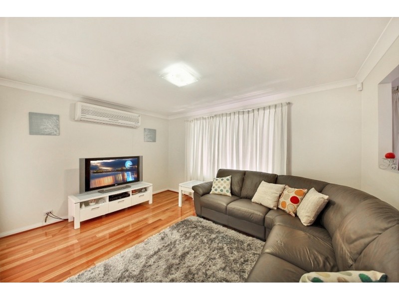 26 Gentian Avenue, Macquarie Fields NSW 2564