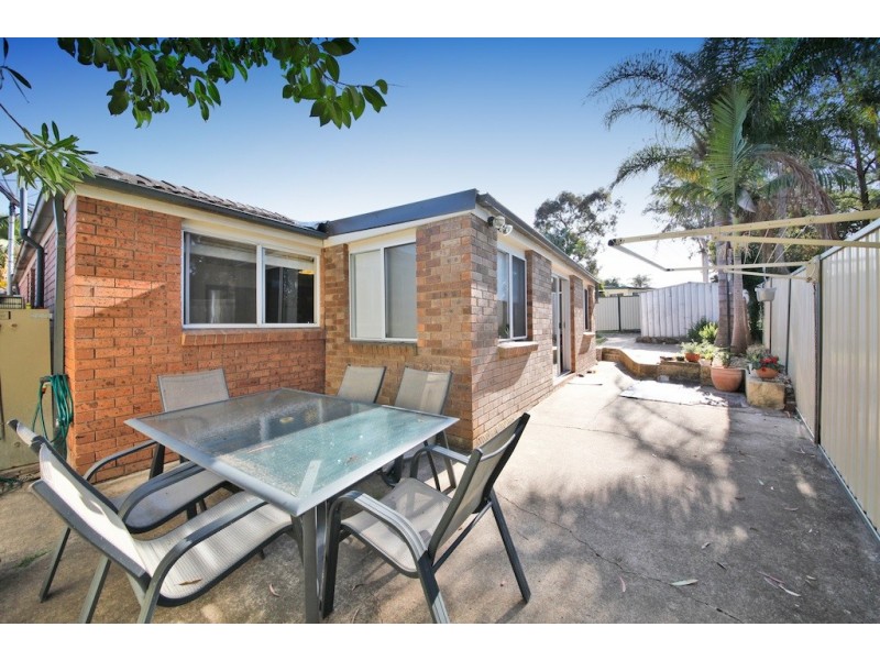 26 Gentian Avenue, Macquarie Fields NSW 2564