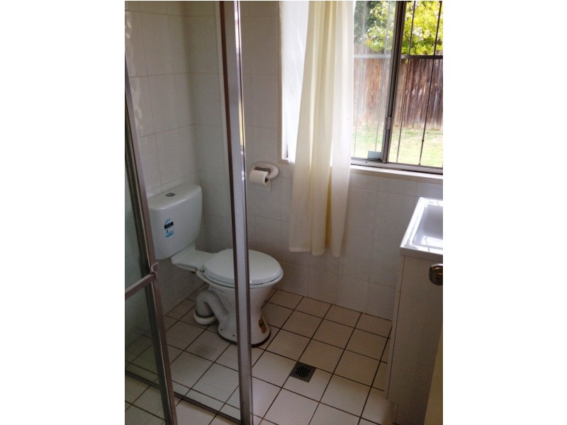 55A Alexander Cres, Macquarie Fields NSW 2564