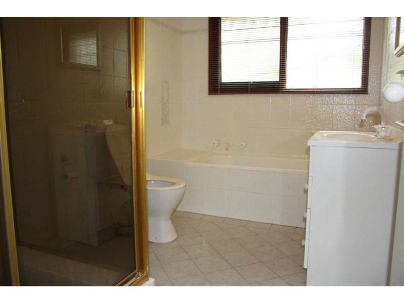 Macquarie Fields NSW 2564