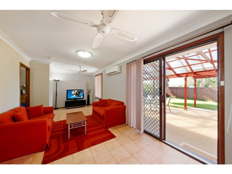 43 Peugeot Drive, Ingleburn NSW 2565