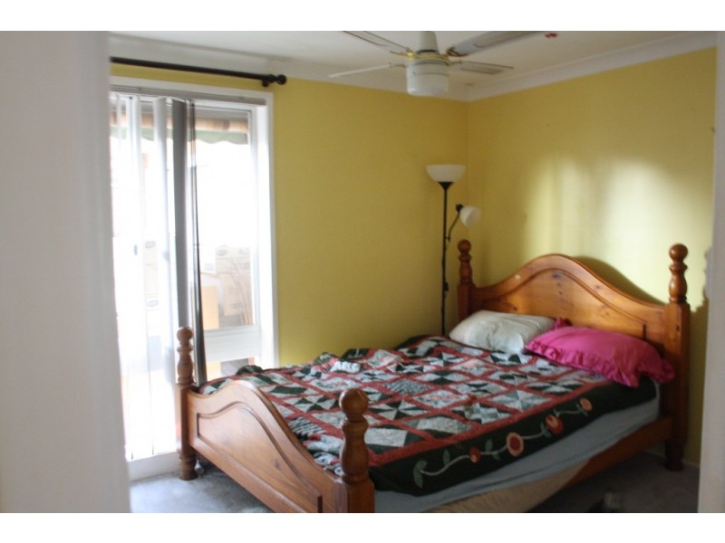 13 Svensden Pl, Ingleburn NSW 2565