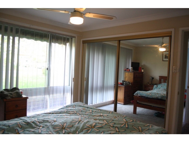 13 Svensden Pl, Ingleburn NSW 2565