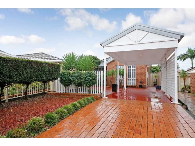 7 Ferrari Place, Ingleburn NSW 2565