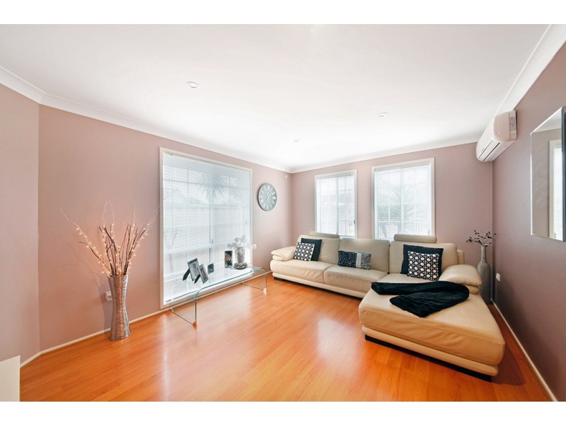 7 Ferrari Place, Ingleburn NSW 2565