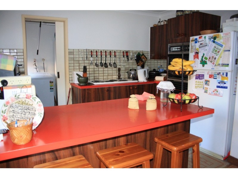 4/6 Jacquinot Place, Glenfield NSW 2167