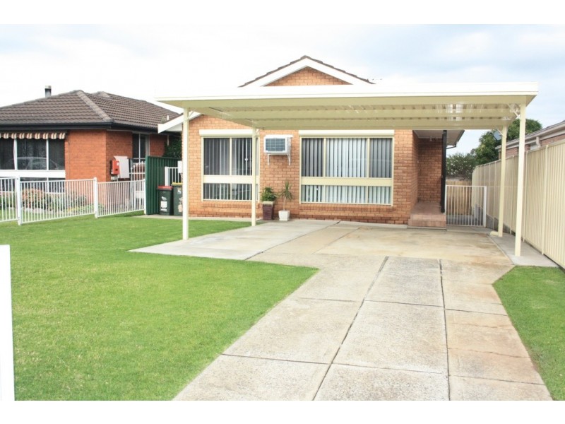 30 Goodsell Street, Minto NSW 2566