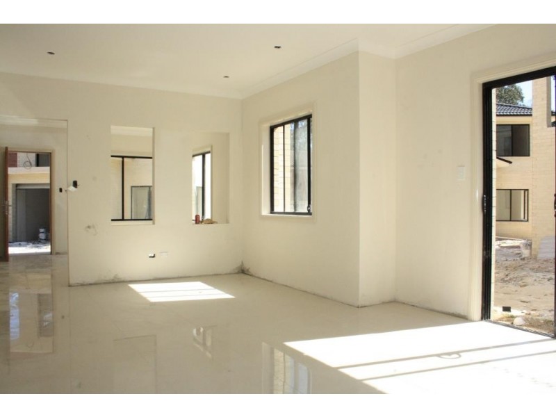 Macquarie Fields NSW 2564