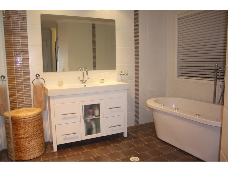 40 Royal George Drive, Harrington Park NSW 2567