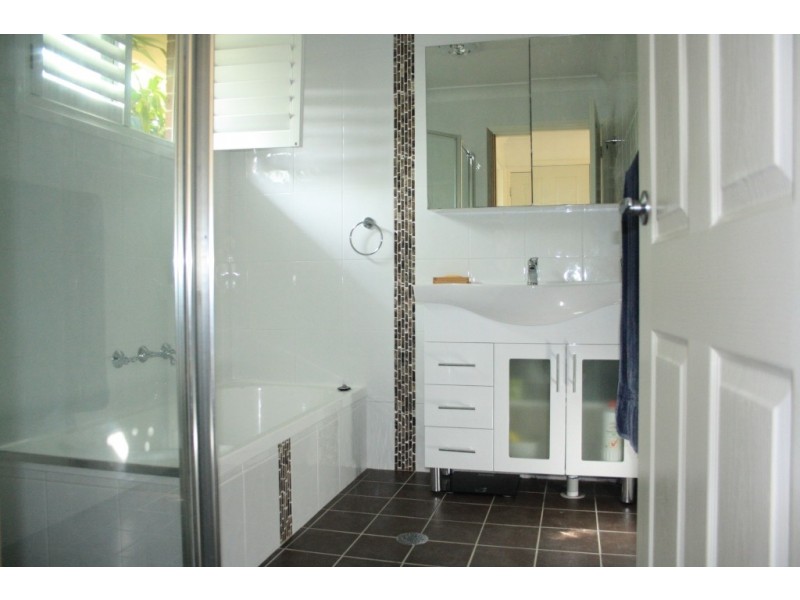 5/12 Bensley Road, Macquarie Fields NSW 2564