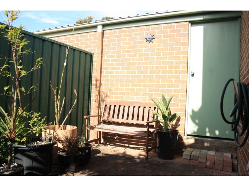 5/12 Bensley Road, Macquarie Fields NSW 2564