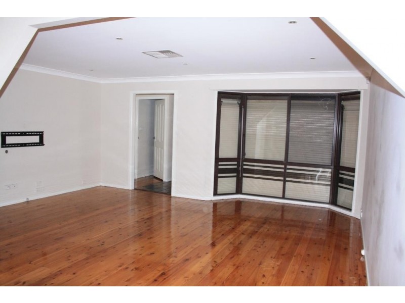 Macquarie Fields NSW 2564