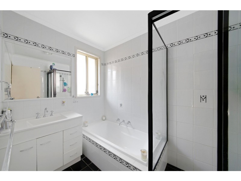 11 McLaren Place, Ingleburn NSW 2565