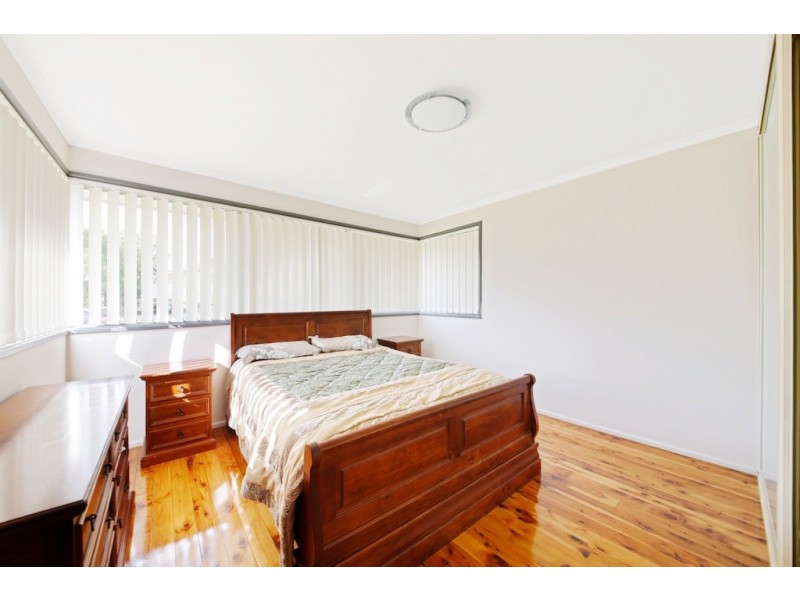 5 Manam Place, Glenfield NSW 2167
