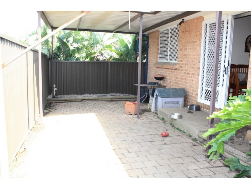 2/2 Bensley Road, Macquarie Fields NSW 2564