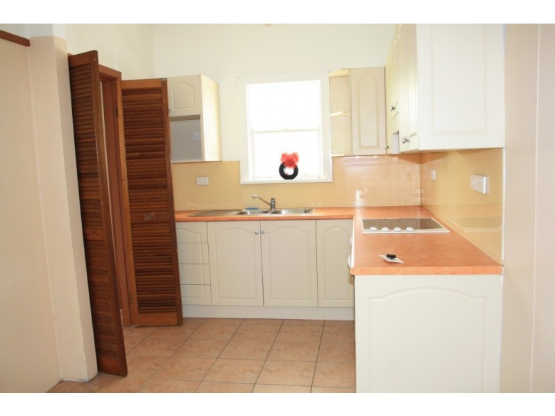 4 Cyprus Street, Macquarie Fields NSW 2564