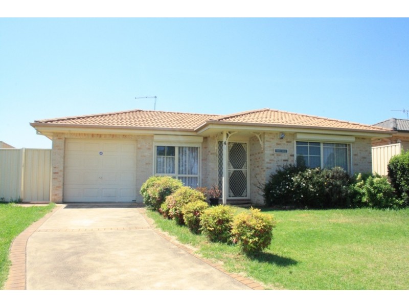 42 Wilkinson Crescent, Ingleburn NSW 2565