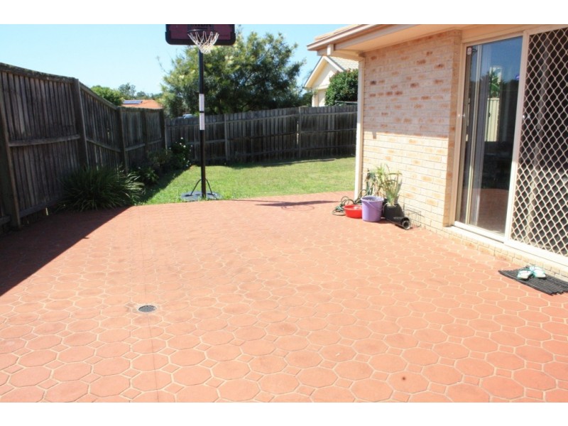 42 Wilkinson Crescent, Ingleburn NSW 2565