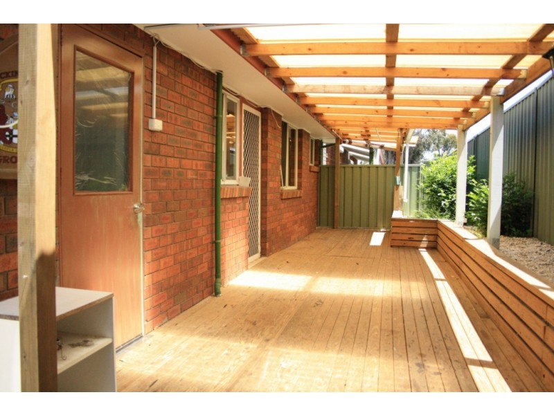 25 Lagonda Drive, Ingleburn NSW 2565