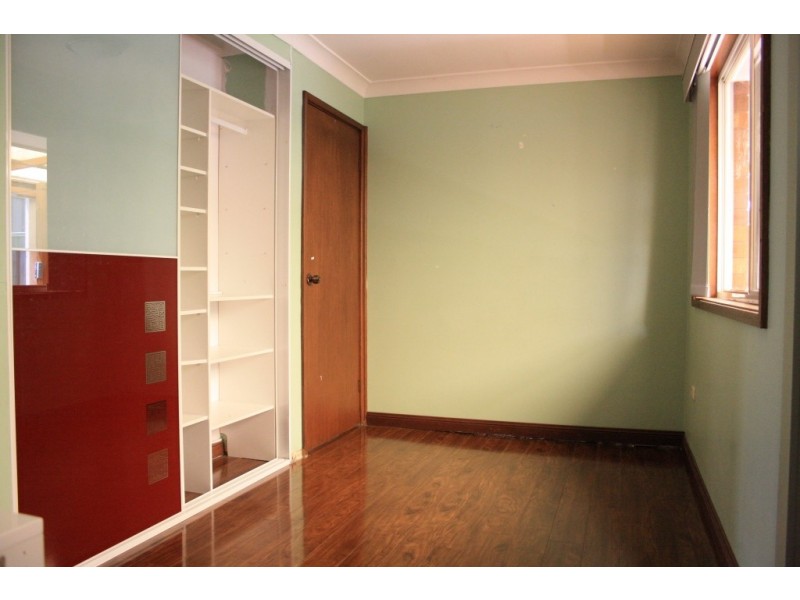 25 Lagonda Drive, Ingleburn NSW 2565