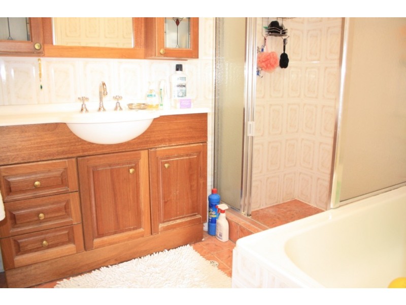 16 Dunkeld Pl, St Andrews NSW 2566