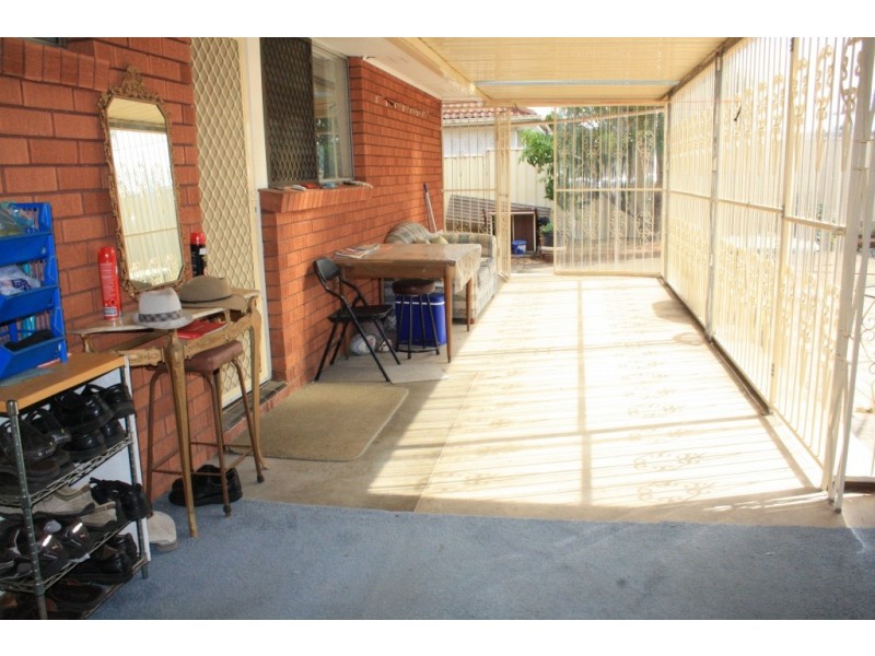 35 Atchison Road, Macquarie Fields NSW 2564