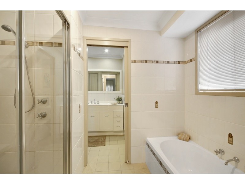 21 Mentha Place, Macquarie Fields NSW 2564