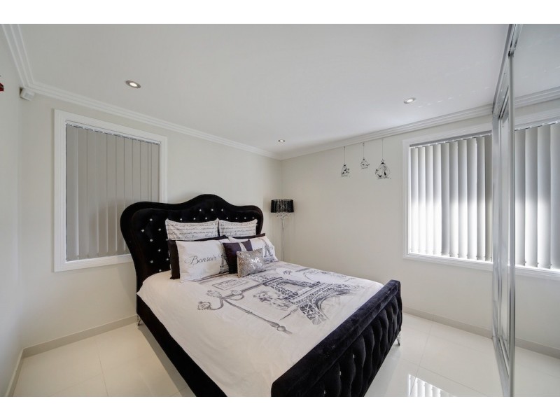 139 Gabo Crescent, Sadleir NSW 2168