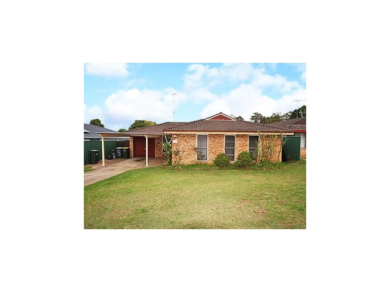 5 Welch Place, Minto NSW 2566
