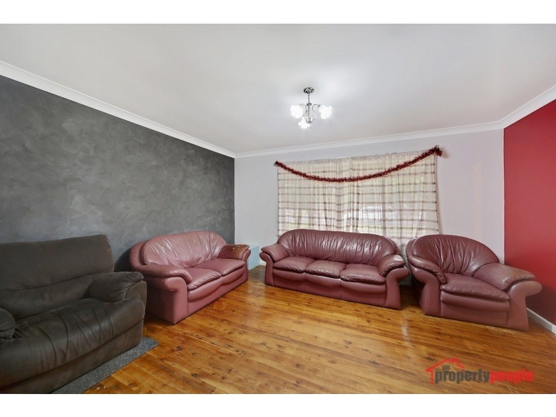 24 First Avenue, Macquarie Fields NSW 2564