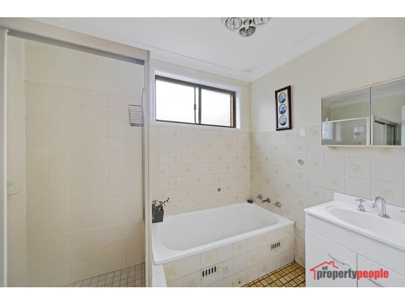 Macquarie Fields NSW 2564