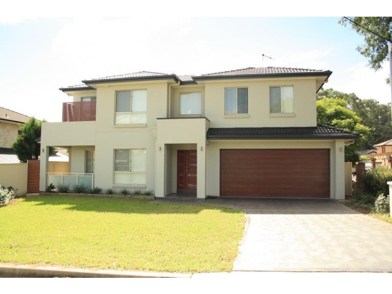 24A Warwick St, Minto NSW 2566