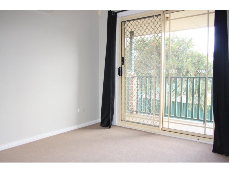 3/17 Third Ave, Macquarie Fields NSW 2564