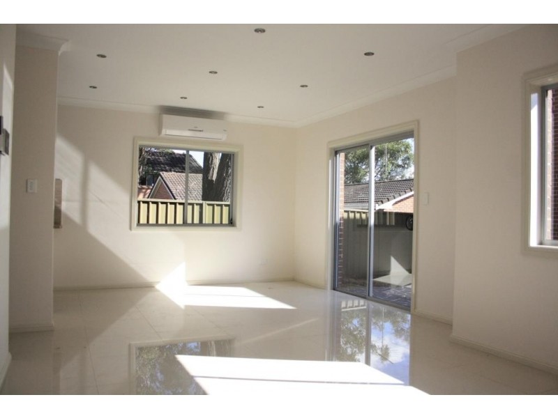 Macquarie Fields NSW 2564