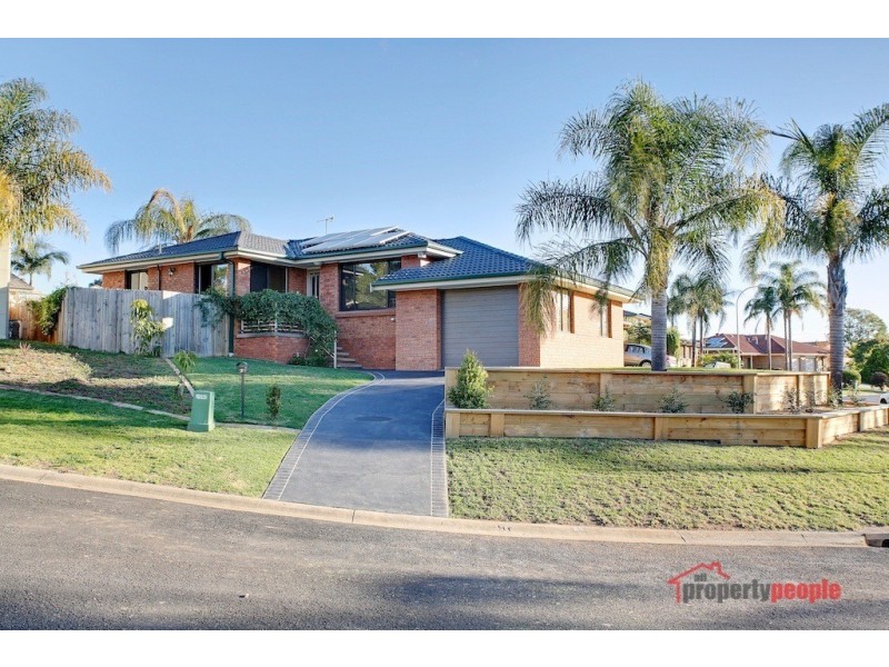 2 Mongon Place, St Helens Park NSW 2560