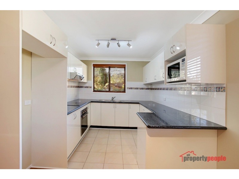2 Mongon Place, St Helens Park NSW 2560